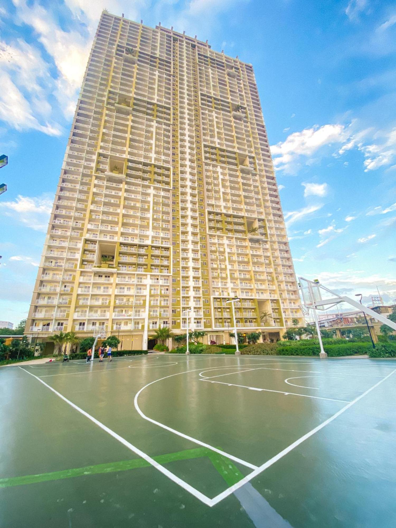 Homestay Cityscape At The Celandine Manila