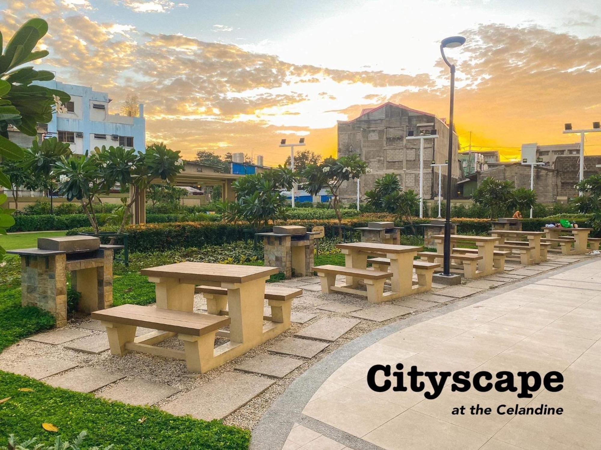 Cityscape At The Celandine Homestay Manila