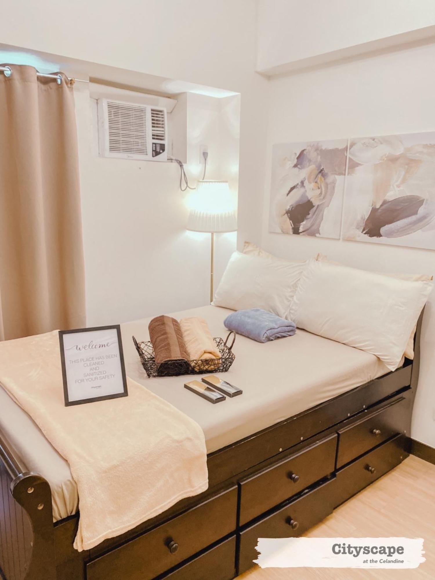 Cityscape At The Celandine Homestay Manila